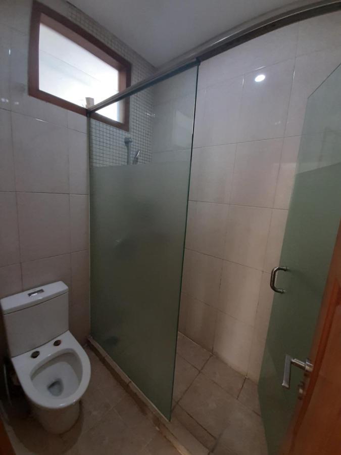 Alloro Guesthouse Pacitan Eksteriør bilde