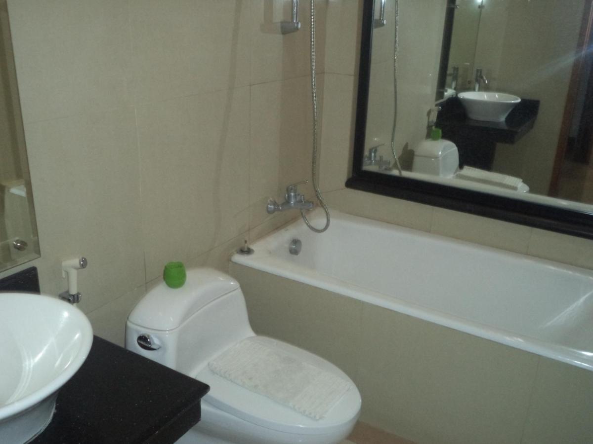 Alloro Guesthouse Pacitan Eksteriør bilde